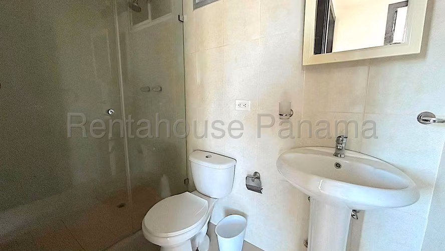 Venta de apartamento en Carrasquilla AK