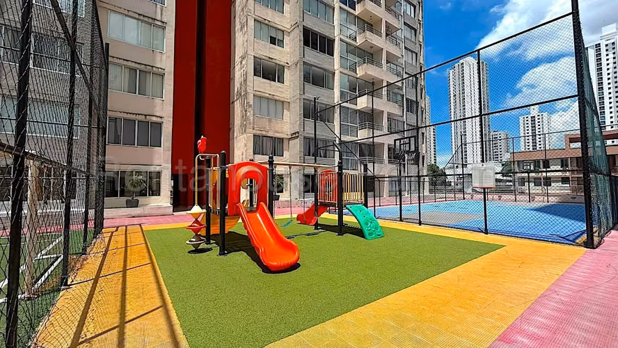 Venta de apartamento en Carrasquilla AK