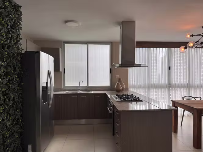 SE ALQUILA APARTAMENTO-COSTA DEL ESTE