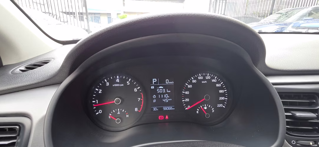 KIA RIO AUTOMÁTICO 2020