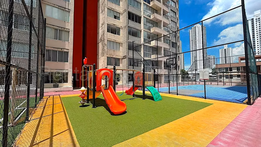 Se Vende Apartamento en Carrasquilla LA27-568