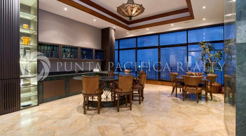 Penthouse Ultra Lujoso de 4 Habitaciones | Panamar, Coco del Mar