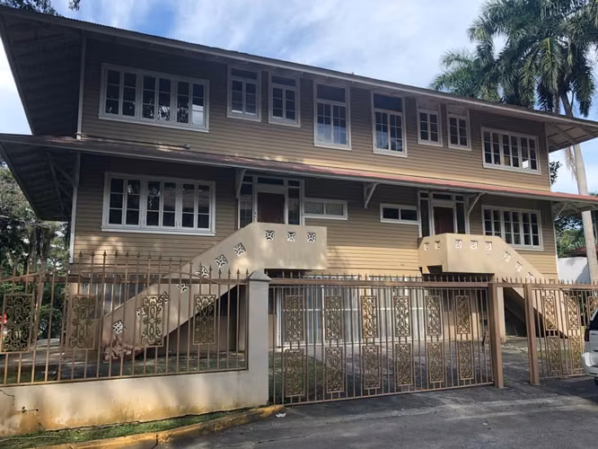 Melissa Foster Luxury vende casa en Balboa, frente al Tribunal Electoral. MFR2073