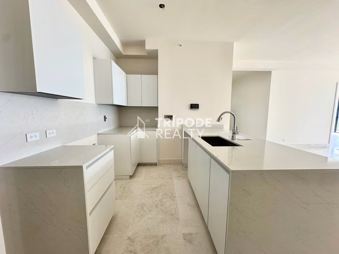 Apartamento nuevo con terraza The Palms Ocean Reef