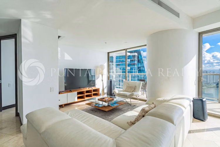 Espectacular Apartamento de 2 Habitaciones + Den con Impresionantes - Imagen 7