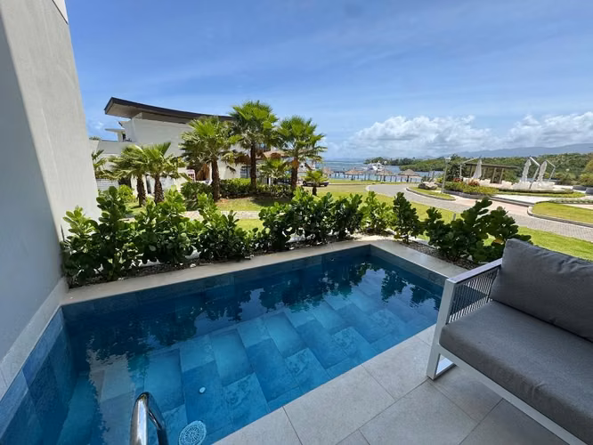 VENTA DE APARTAMENTO PLAYA ESCONDIDA CON PISCINAS PRIVADA