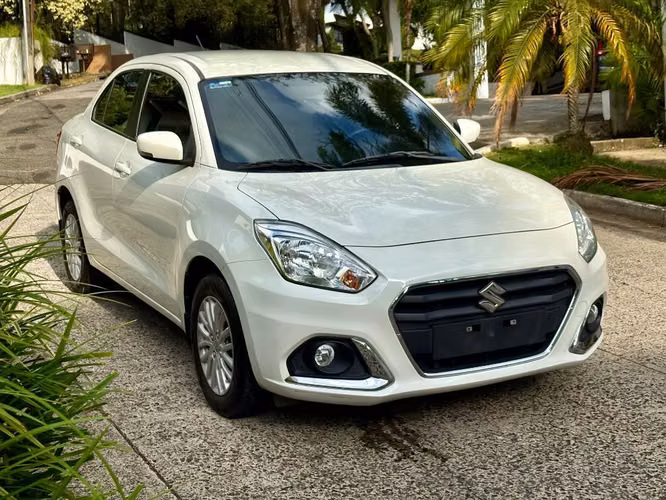 Suzuki Swift Automático Nuevo solo 20 mil km año 2024