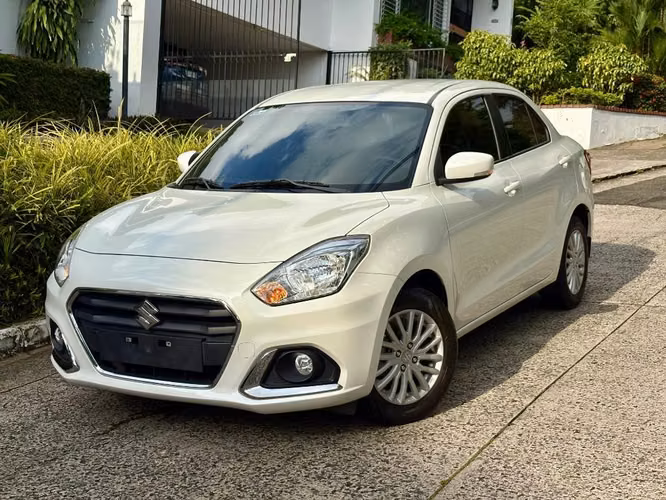 Suzuki Swift Automático Nuevo solo 20 mil km año 2024