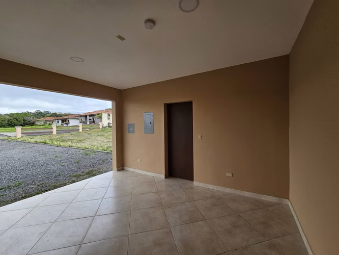 CASA LISTA PARA HABITAR | COMUNIDAD ECUESTRE, BOQUETE