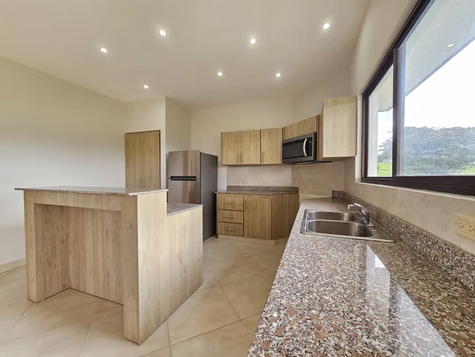 CASA LISTA PARA HABITAR | COMUNIDAD ECUESTRE, BOQUETE