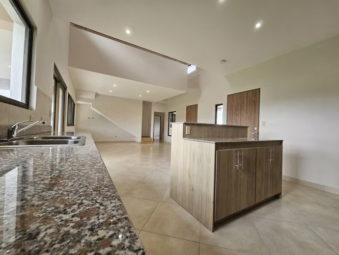 CASA LISTA PARA HABITAR | COMUNIDAD ECUESTRE, BOQUETE
