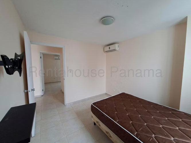 Cómodo Apartamento en Venta en Edison Park 27PPM557