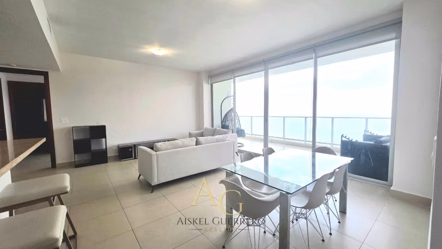 Apartamento Amoblado vista al Mar – Punta Pacífica