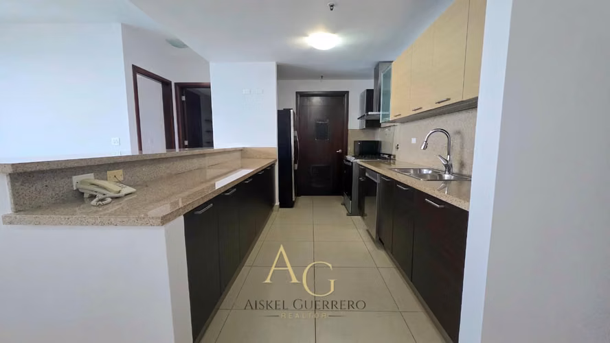 Apartamento Amoblado vista al Mar – Punta Pacífica