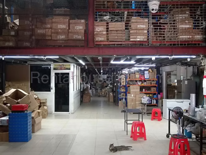 VENTA DE GALERA EN EDIFICIO COMERCIAL PUEBLO NUEVO HQ