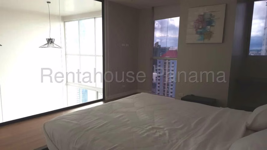 Apartamento en Alquiler en Punta Pacífica. PH OCEANAIRE. 27LDC576