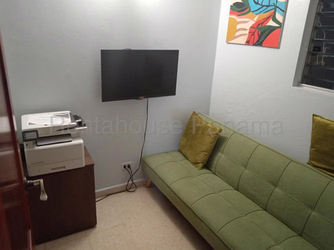 Apartamento en Venta en El Carmen. PH LA RIOJA. 27LDC566