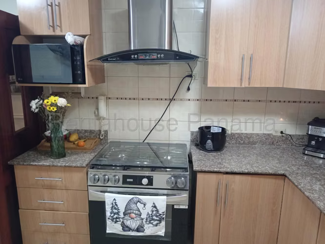 Apartamento en Venta en El Carmen. PH LA RIOJA. 27LDC566
