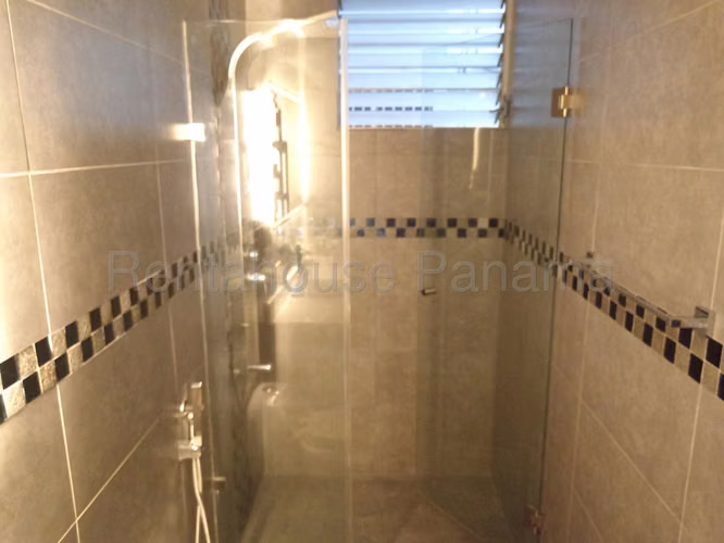 Apartamento en Venta en El Carmen. PH LA RIOJA. 27LDC566