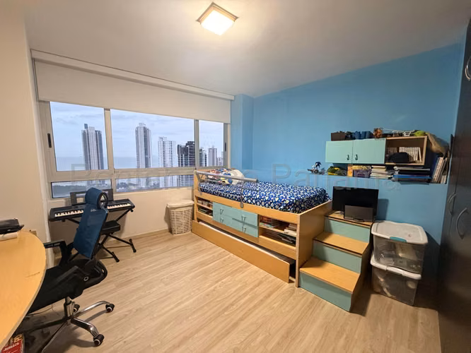 Se Vende Apartamento en Costa del Este VLU27-370