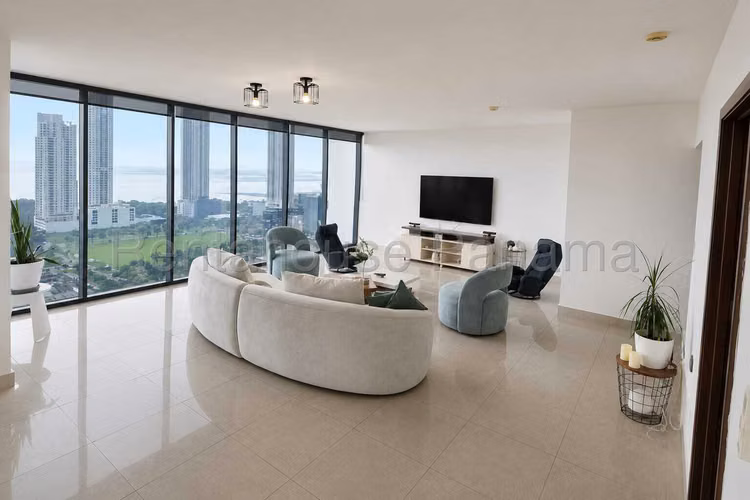 Se Vende Apartamento en Costa del Este VLU27-253