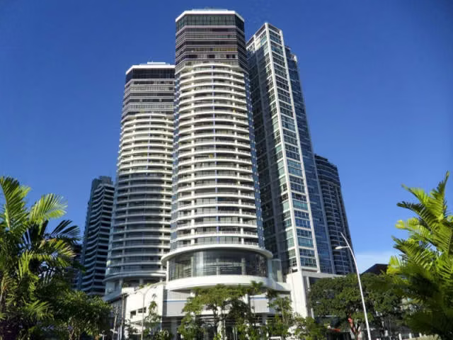 Vendo Apartamento en Avenida Balboa LC24-7944
