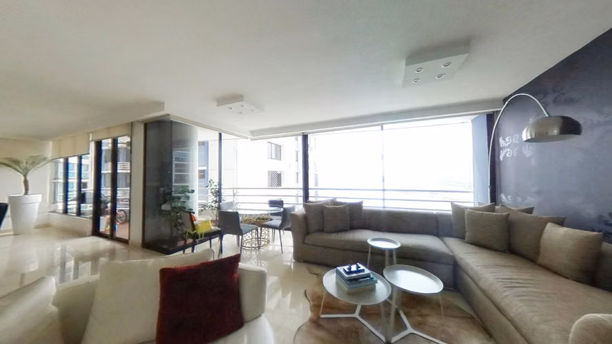 Vendo Apartamento en Avenida Balboa LC24-7944