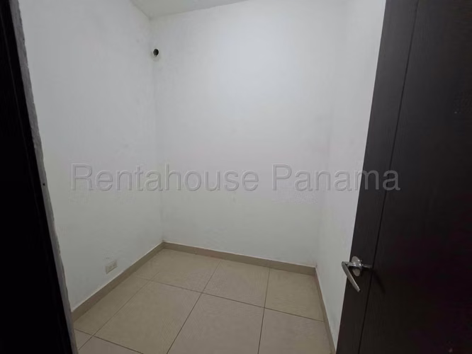 Vendo Apartamento en Avenida Balboa LC26-8319