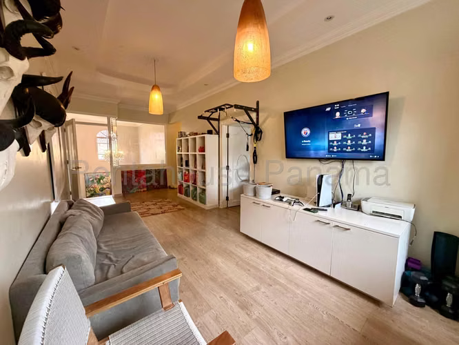 Venta de casa en Palmeras del Este 27MVCH631