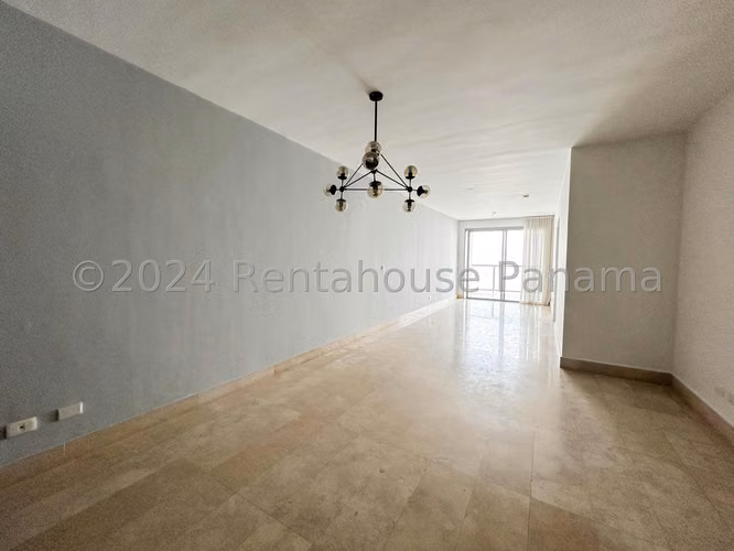 Vendo Apartamento en Avenida Balboa LC26-1556