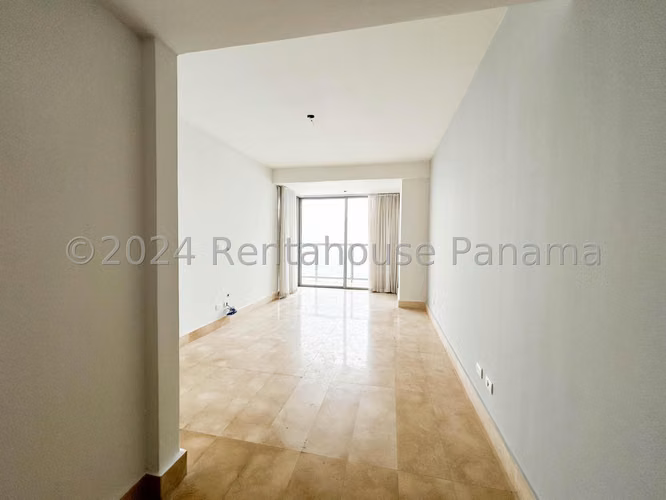 Vendo Apartamento en Avenida Balboa LC26-1556