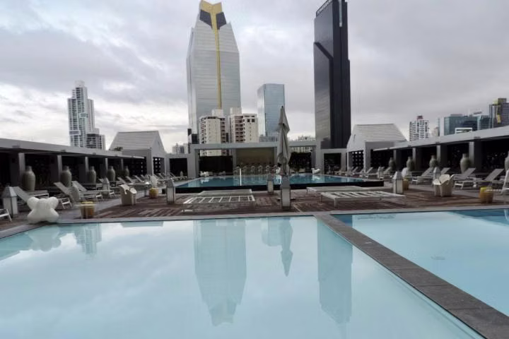 Vendo Apartamento en Avenida Balboa LC26-1556