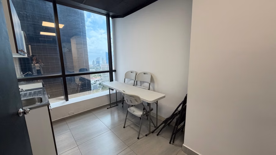 Alquiler de oficina en Calle 50 – Plaza Banco General