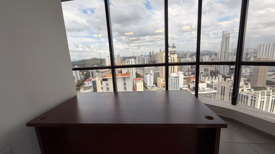 Alquiler de oficina en Calle 50 – Plaza Banco General