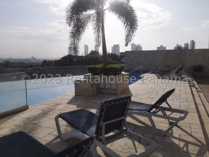 Apartment for Sale in San Francisco MDV27-526