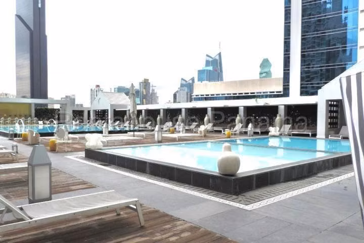 Se Alquila Apartamento en Avenida Balboa YDU