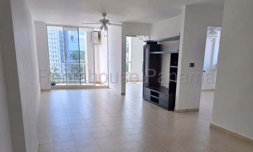 Se Vende Apartamento en El Cangrejo YDU
