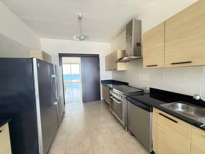 Alquiler apartamento Amoblado en Avenida Balboa - L.G.