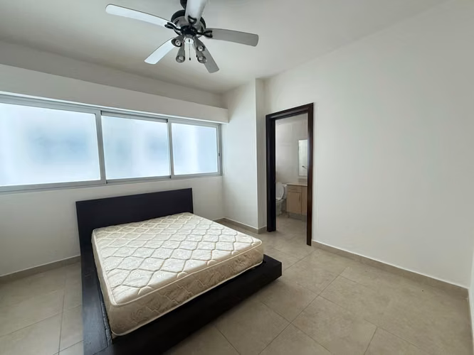 Alquiler apartamento Amoblado en Avenida Balboa - L.G.