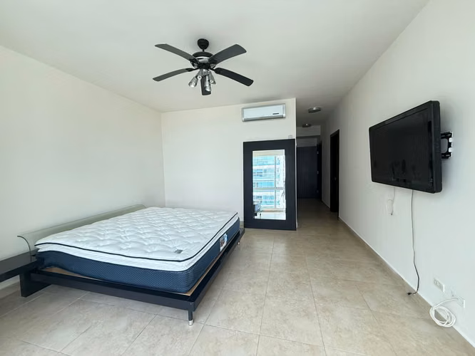 Alquiler apartamento Amoblado en Avenida Balboa - L.G.