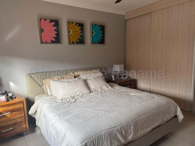 Se Vende Casa en Versalles YDU