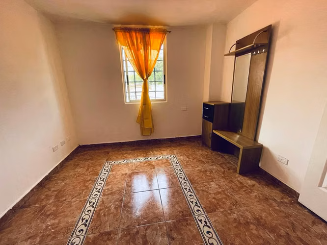 Alquilo, apartamento, $ 425.00, 1 recámara, con la luz y agua incluida.