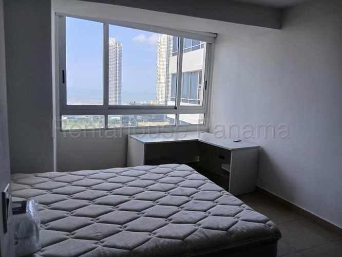 ALQULIER APARTAMENTO EN COSTA DEL ESTE 187 M2