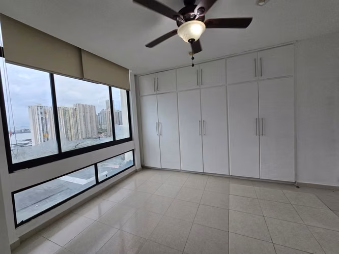 Alquilo apartamento con vista al mar en San Francisco – Línea Blanca