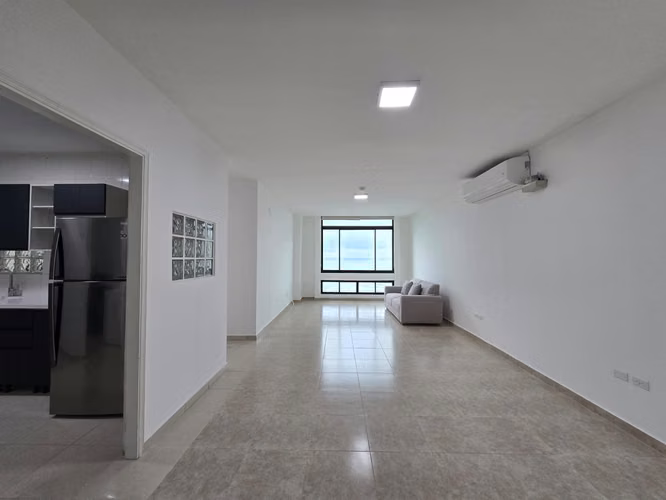 Alquilo apartamento con vista al mar en San Francisco – Línea Blanca