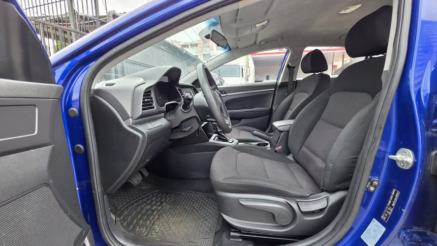 HYUNDAI ELANTRA, AÑO 2020