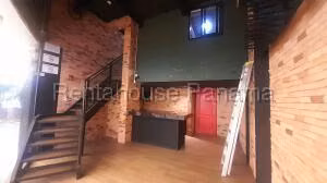 Alquiler de Local Comercial con 109m2 en San Francisco PH Santa Elena Strip Ma 27-547SR