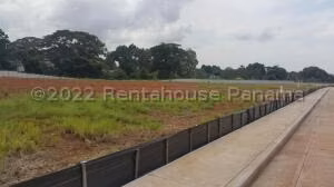 Venta de Terreno con 1784m2 en Las Mañanitas 25-1805SR