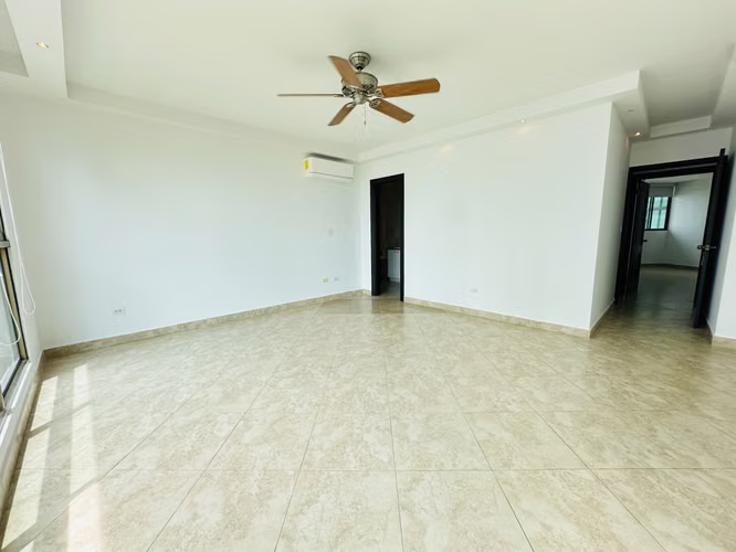 VENDO OCEAN PARK , TORRE 200, 260 MTS, 3 HABITACIÓN, 3.5 BAÑOS , BALÓN, PRECIO 510K