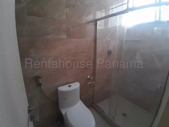 Alquiler de Apartamento Ph Balboa Bay en Bella Vista 27LBR468